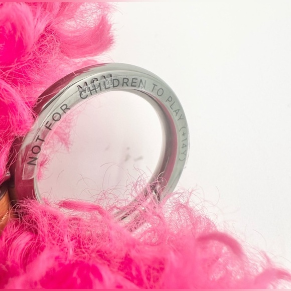 SOLD! MCM FAUX FUR PINK BUNNY BAG CHARM KEYCHAIN - Picture 7 of 10